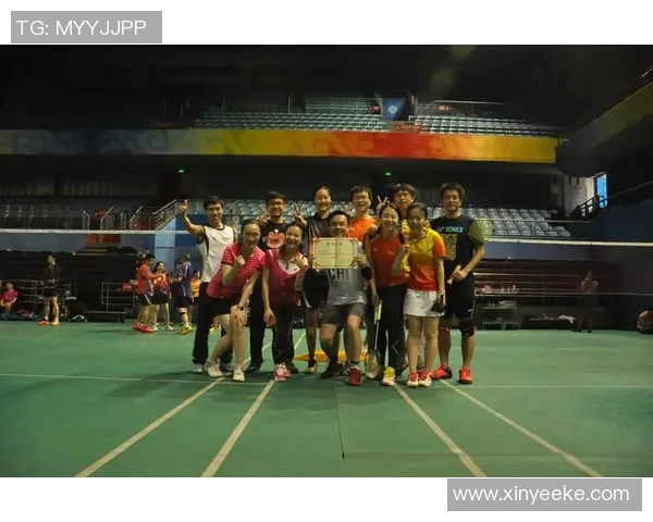 上海羽毛球队耐力争议引发热议球迷与专家各抒己见探讨训练方式与体能管理 上海羽毛球队耐力争议引发热议球迷与专家各抒己见探讨训练方式与体能管理